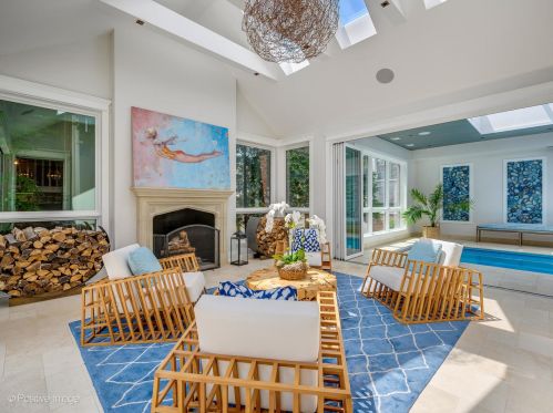 3720 Greenview Ave, Chicago IL 60613-3610 exterior