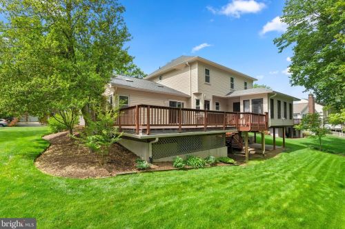 351 Derbyshire Ln, Riva, MD 21140-1509