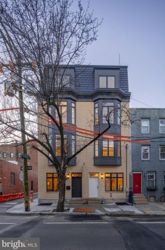 516 21 St, Philadelphia PA 19130-1401 exterior