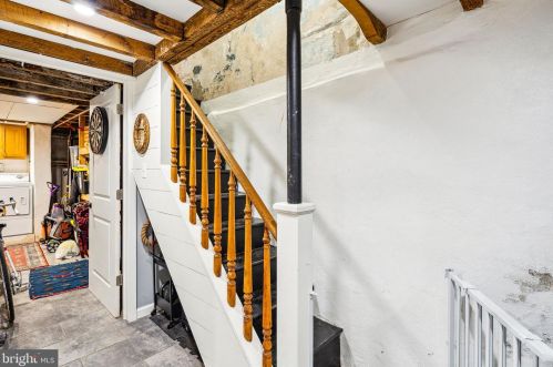 240 Fairmount Ave, Philadelphia PA  19123-2928 exterior