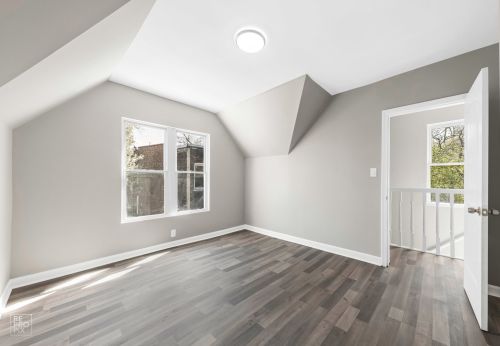 850 50th Pl, Chicago IL 60609-5155 exterior