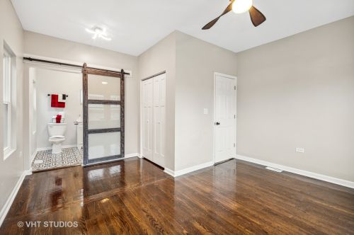 8232 Luella Ave, Chicago IL 60617-1842 exterior