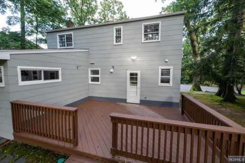 45 Roosevelt St, Cresskill NJ  07626-1329 exterior