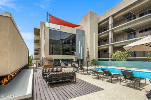 2300 Campbell Ave, Phoenix AZ 85016 exterior