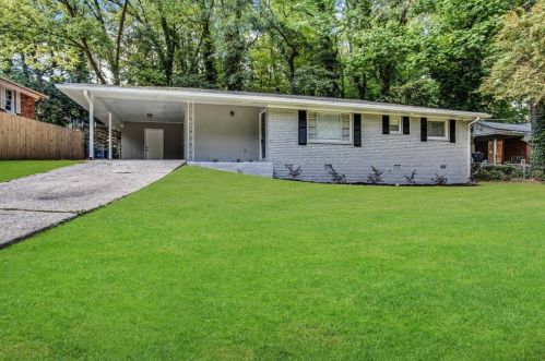 3197 Cloverhurst Dr, Atlanta GA  30344-4568 exterior