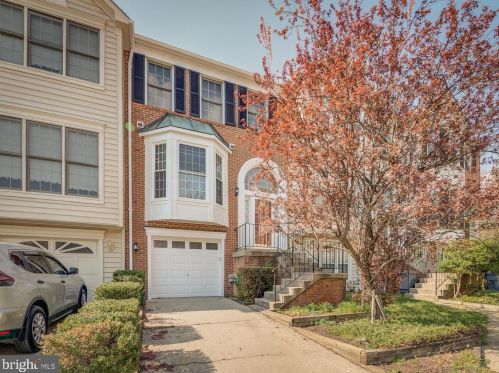 7009 Ashleigh Manor Ct, Alexandria VA  22315-4756 exterior