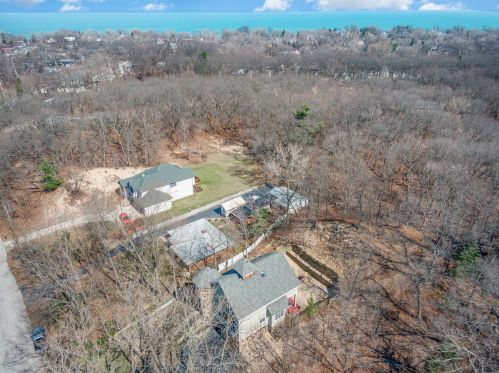 665 Shelby St, Gary IN 46403-2254 exterior