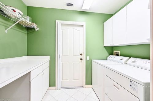 153 Estelle Dr, Naples FL 34112-7059 exterior