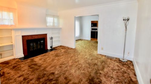 286 Pick Ave, Elmhurst IL 60126-3058 exterior