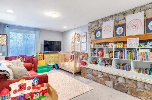 243 Valencia Dr, Fullerton CA 92831-4904 exterior