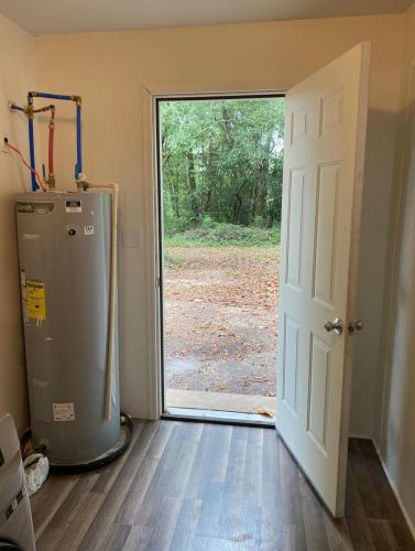 83 Live Oak Ave, Defuniak Springs FL  32435-2360 exterior