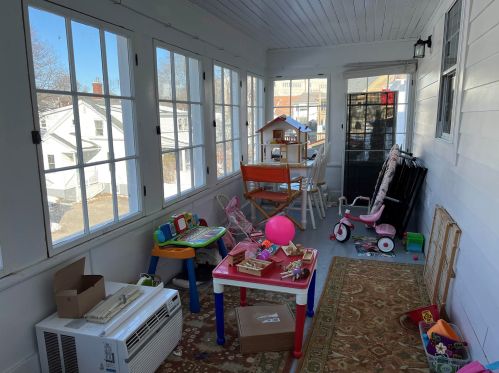 22 South St, Concord NH 03301-2664 exterior