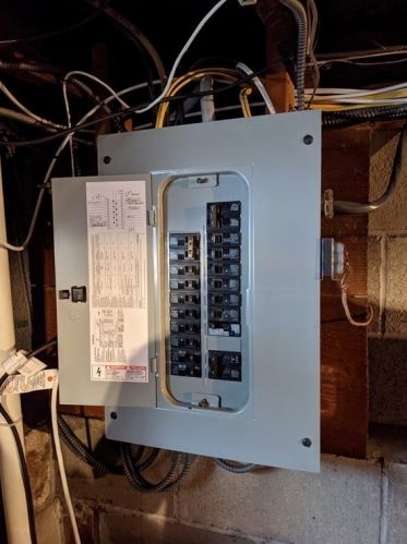 370 Sutton St, North Andover MA 01845-1516 exterior