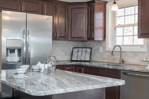 101 Stuart St, Springfield MA 01119-1013 exterior