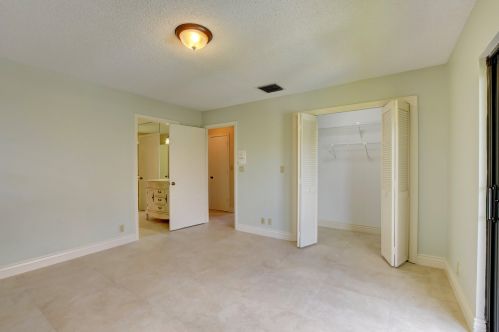 1501 21 St, Boca Raton FL 33486-6523 exterior