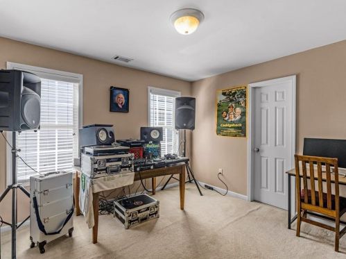 1904 Mallard St, Atlanta GA 30318-2724 exterior