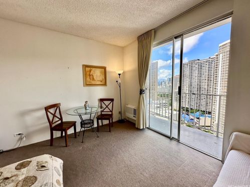 1920 Ala Moana Blvd, Honolulu HI  96815-1865 exterior