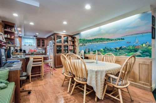 58 21 St, Huntington Station NY 11746-3259 exterior