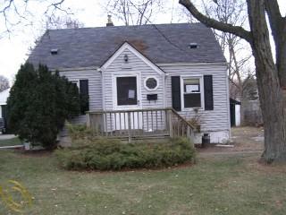 22698 Power Rd, Farmington, MI 48336-4045