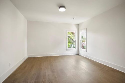 1557 Foote St, Atlanta GA 30307-2817 exterior