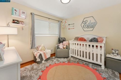 933 Santa Lucia Dr, Concord CA 94523-2366 exterior