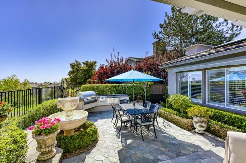 4054 Borders Dr, Folsom CA 95762-5415 exterior