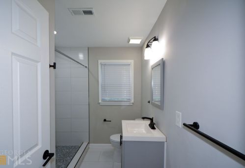 3830 Adkins Rd, Atlanta GA 30331-3402 exterior