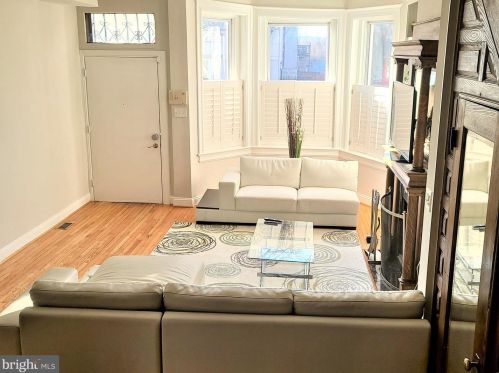 1809 Capitol St, Washington DC  20003-1711 exterior