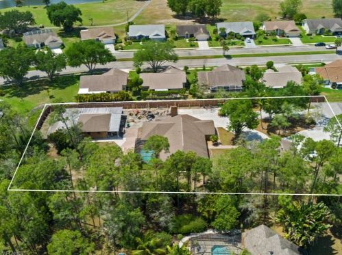 5501 Cynthia Ln, Naples FL 34112-5454 exterior