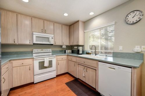 117 Sombrero Way, Folsom CA 95630-2223 exterior