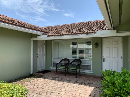 2000 Conference Dr, Boca Raton FL  33486-3145 exterior