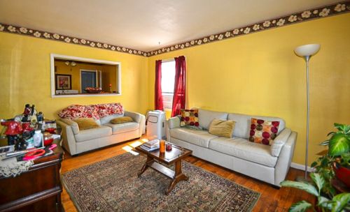 5054 58th St, Milwaukee, WI 53220-4937