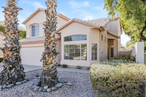 390 Robins Way, Chandler AZ  85225-6440 exterior