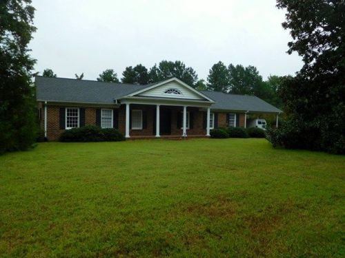 101 Mitchell St, Littleton, NC 27850-9143