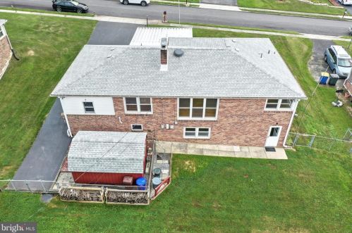 2463 Wharton Rd, York, PA 17402-3642