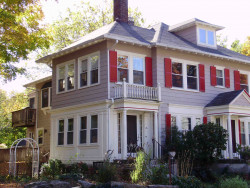 140 Warren St, Newton MA  02459-2065 exterior