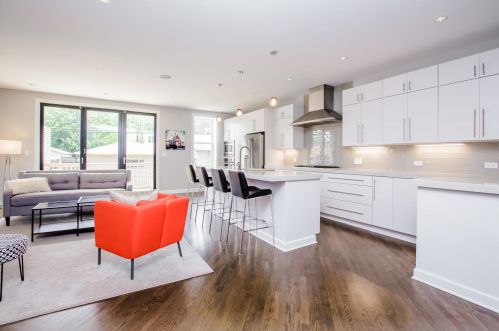 3627 Bell Ave, Chicago, IL 60618-4819