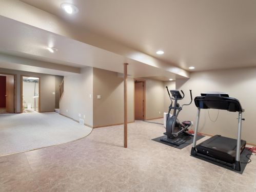 1220 Jackson St, Manitowoc WI 54220-6462 exterior