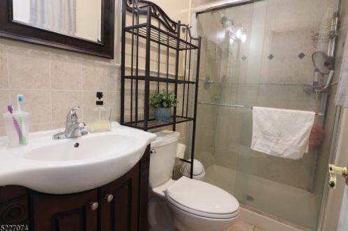 115 Scudders Rd, Sparta NJ  07871-3536 exterior