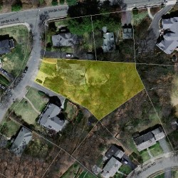 8 Pilgrim Rd, Newton MA 02468-2124 aerial view