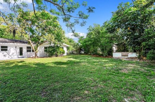 5008 9th St, Tampa FL 33604-3115 exterior