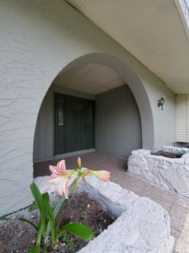 127 Lobster Rd, Fort Pierce, FL 34983-1717