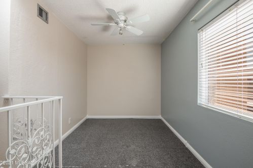 124 Pastime Rd, Tucson AZ 85705-3399 exterior