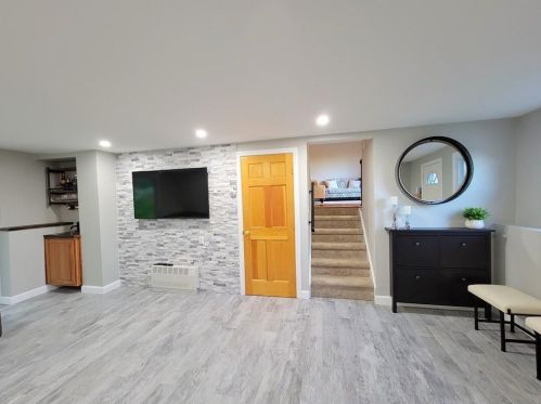 1330 Atwood Ave, Providence RI  02919-4903 exterior