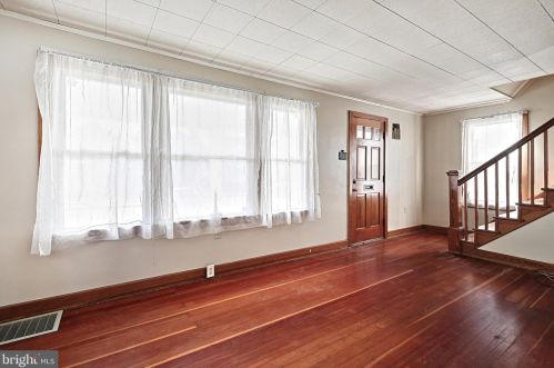 113 Maple Ave, Hanover PA 17331-4625 exterior