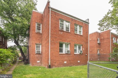 441 Mellon St, Washington DC 20032-2645 exterior