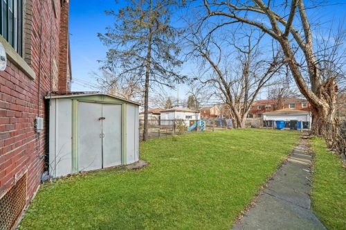 9619 Euclid Ave, Chicago IL 60617-4727 exterior