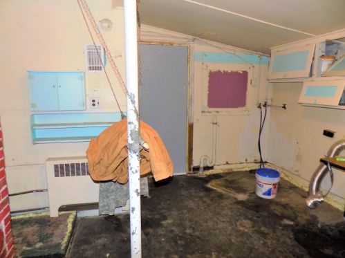 1031 James Ave, Meskegon MI 49442-2135 exterior