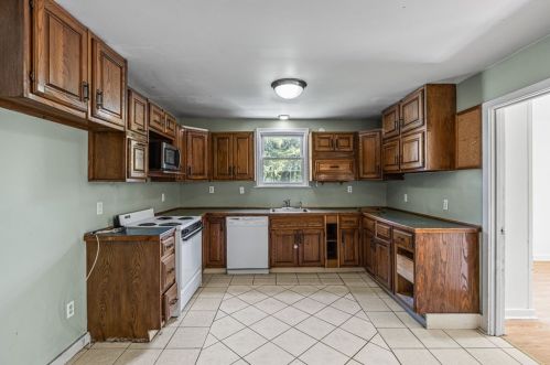 1278 Chapel Rd, Monaca PA 15061-2709 exterior