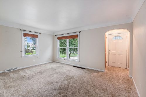 901 Cricklewood St, Wyoming MI exterior